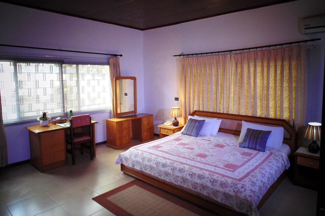 Lavender Lodge Hotel Akra Dış mekan fotoğraf