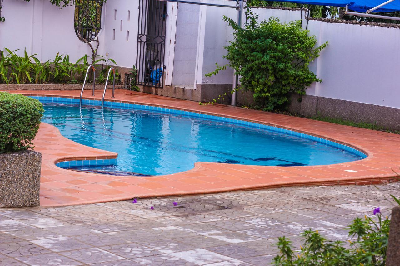 Lavender Lodge Hotel Akra Dış mekan fotoğraf