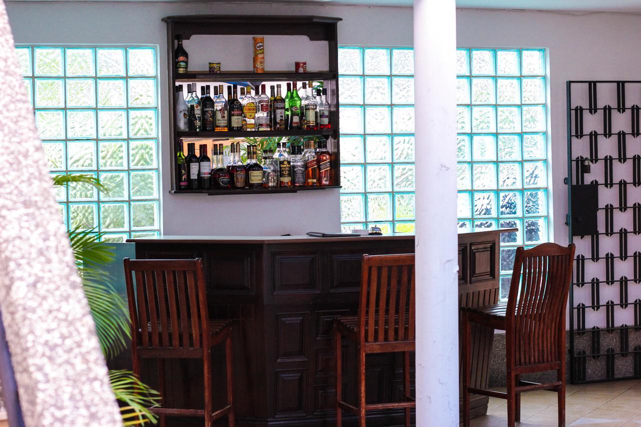 Lavender Lodge Hotel Akra Dış mekan fotoğraf