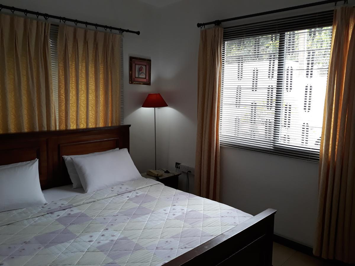 Lavender Lodge Hotel Akra Dış mekan fotoğraf